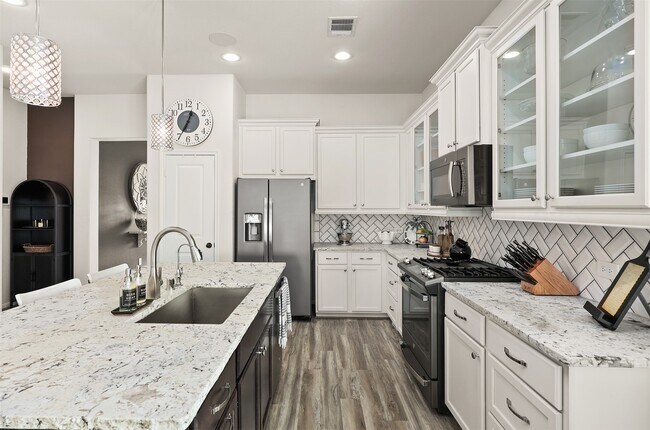 Building Photo - 2405 Arbor Edge Crossing