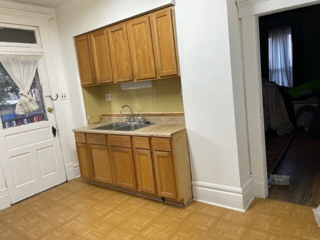 Building Photo - 34 W Maynard Ave