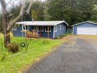 Building Photo - Remodeled 3 bed, 1 bath house with Large 2...
