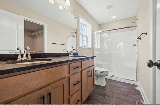 Building Photo - 602 Victoria Wy