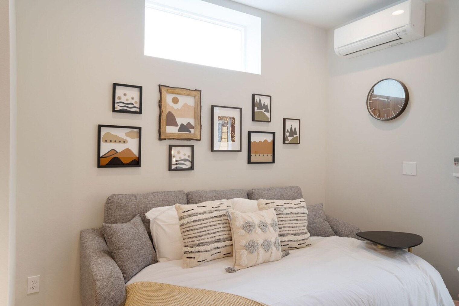 Building Photo - 4424 Burke Ave N