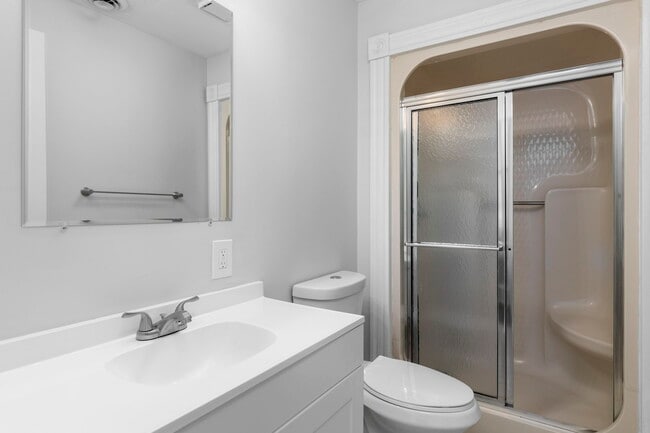 Building Photo - 1015 Ann Ave