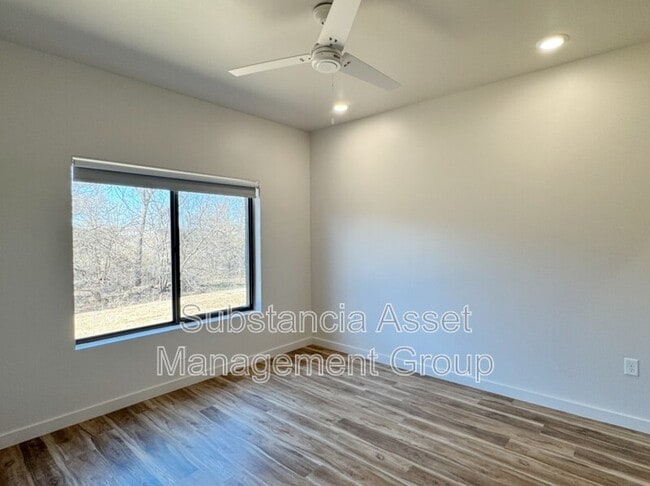 Building Photo - 1653 Midtown Pl