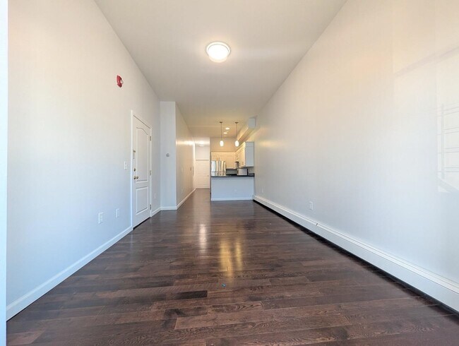 Building Photo - 265 Webster Ave