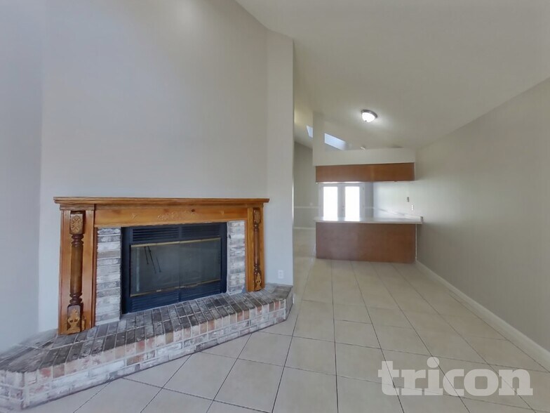 Building Photo - 417 Filmore Dr