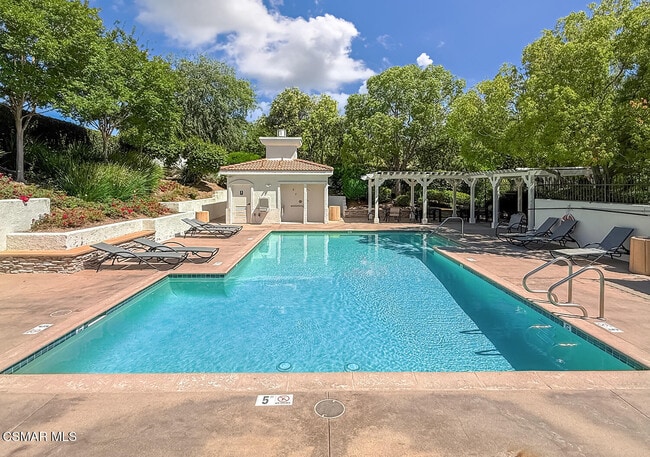 Building Photo - 5470 Seine Ct