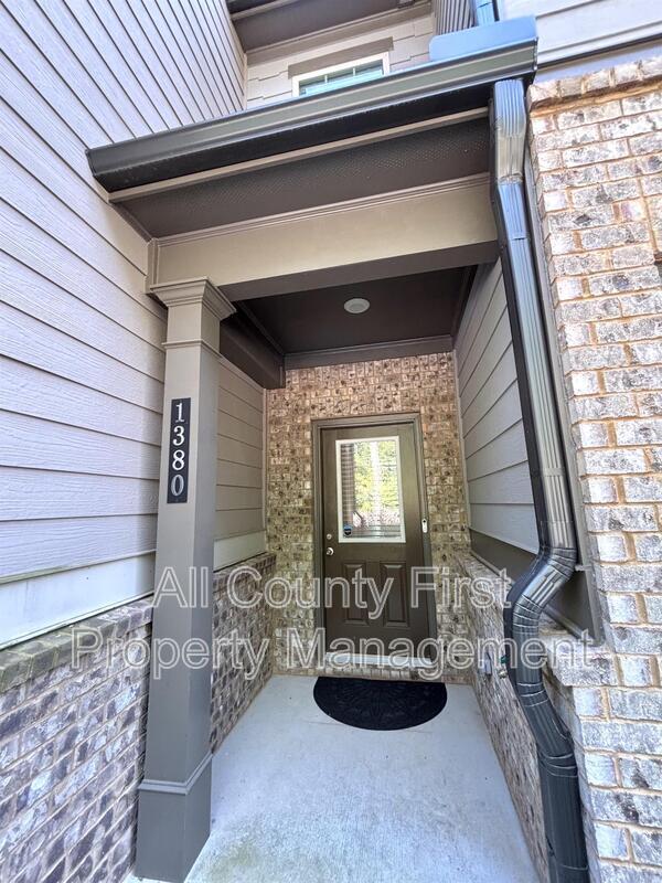 Building Photo - 1380 Sugar Glen Ct