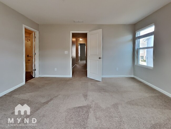 Building Photo - 11973 Fuller St