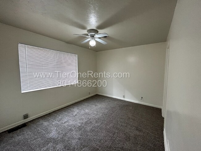 Building Photo - This property offers a NO DEPOSIT option available for qualified renters!