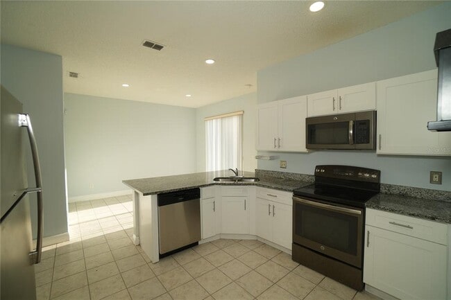 Building Photo - 2560 Sage Dr