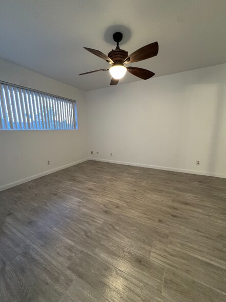 Building Photo - 5904 Daggett Ave