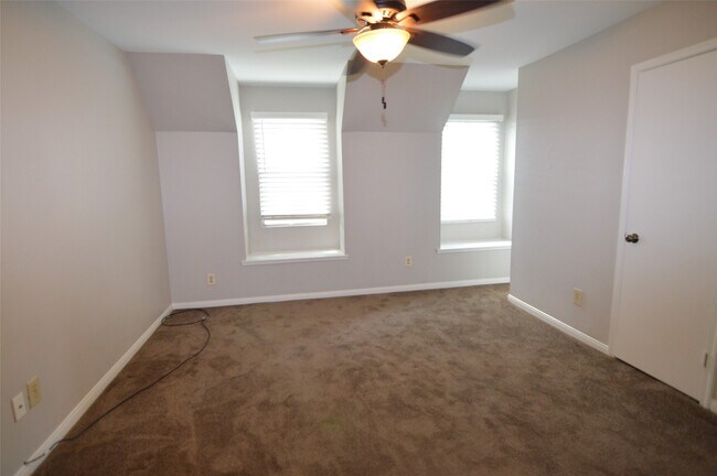 Building Photo - 14715 Barryknoll Ln