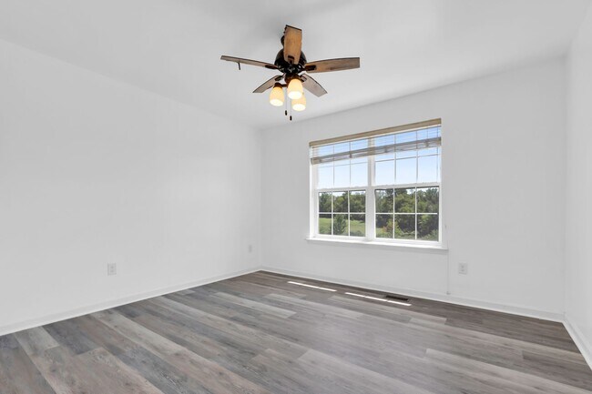 Building Photo - 245 Snapdragon Way