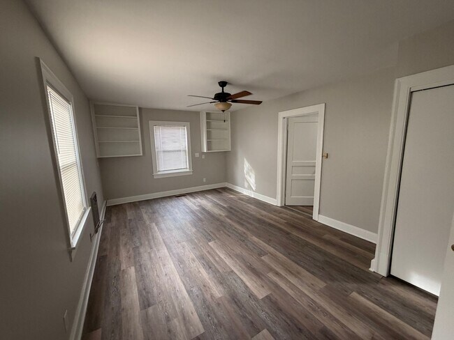 Building Photo - Charming 3 Bed 1 Bath Home Minutes From MTSU