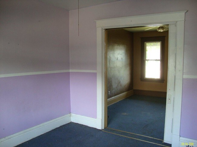 Building Photo - 1136 Reservoir Ave