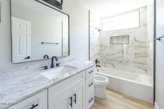 Building Photo - 6767 N 7th St