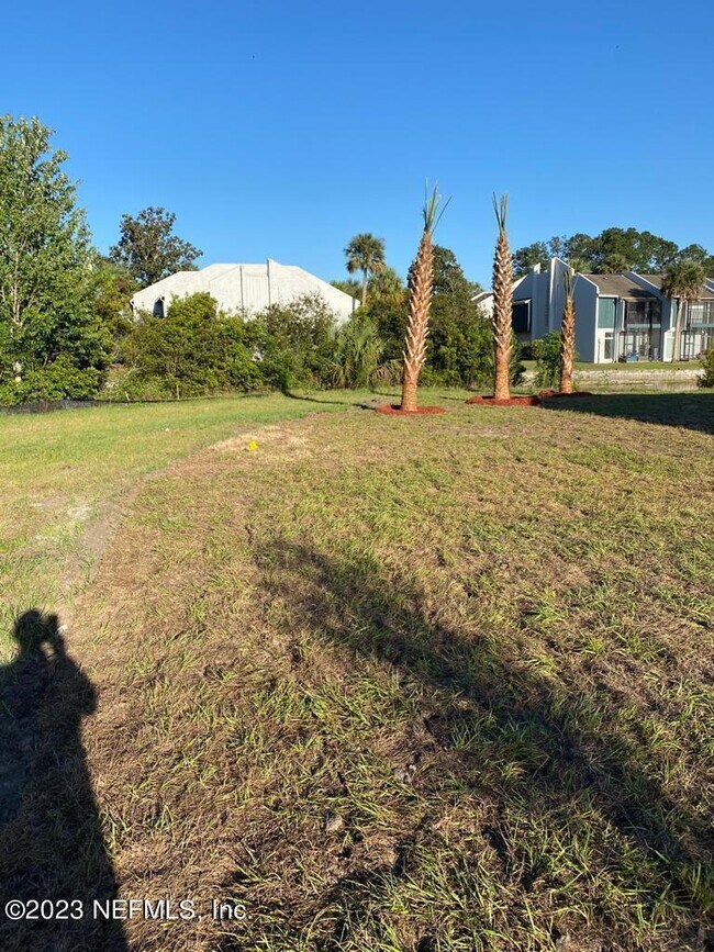 Building Photo - 9593 Mira Loma Dr