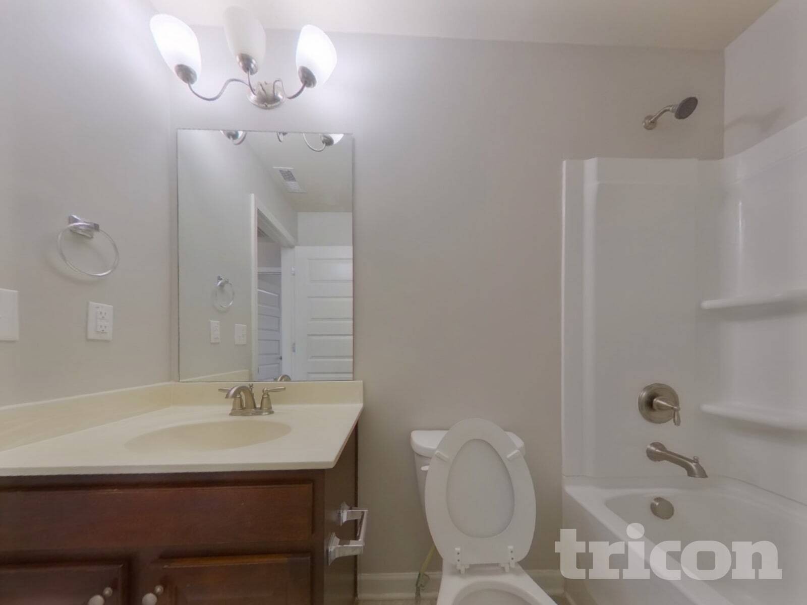 Building Photo - 20 Silver Peak Dr