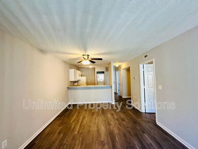 Building Photo - 209 Sunn Aire Ct