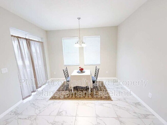 Building Photo - 2573 Village Lakes Blvd