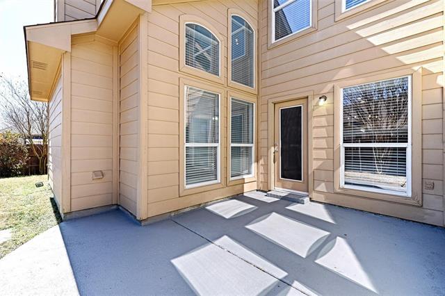 Building Photo - 1624 Summerfield Dr