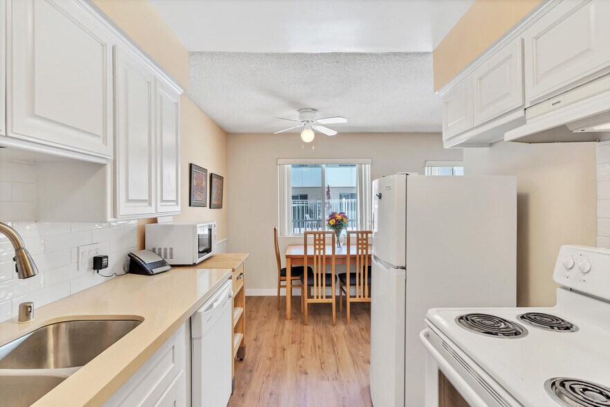 Building Photo - 5015 Cape May Ave