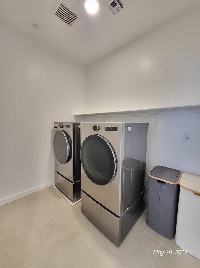 Building Photo - 12143 Glentana Vw St