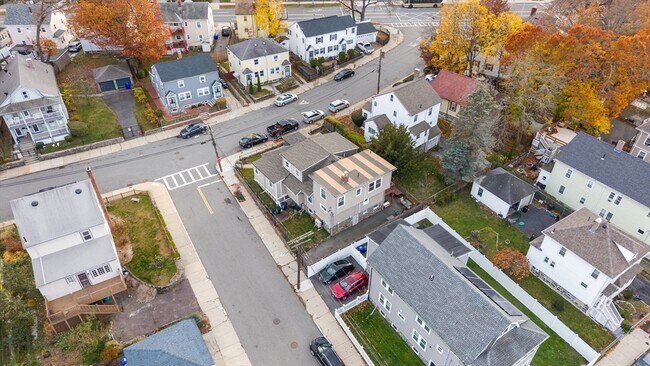 Building Photo - 12 Wilmington Ave