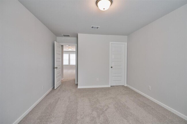Building Photo - 28011 Clapton Path