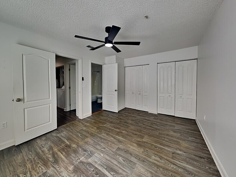 Building Photo - 2059 Dixie Belle Dr