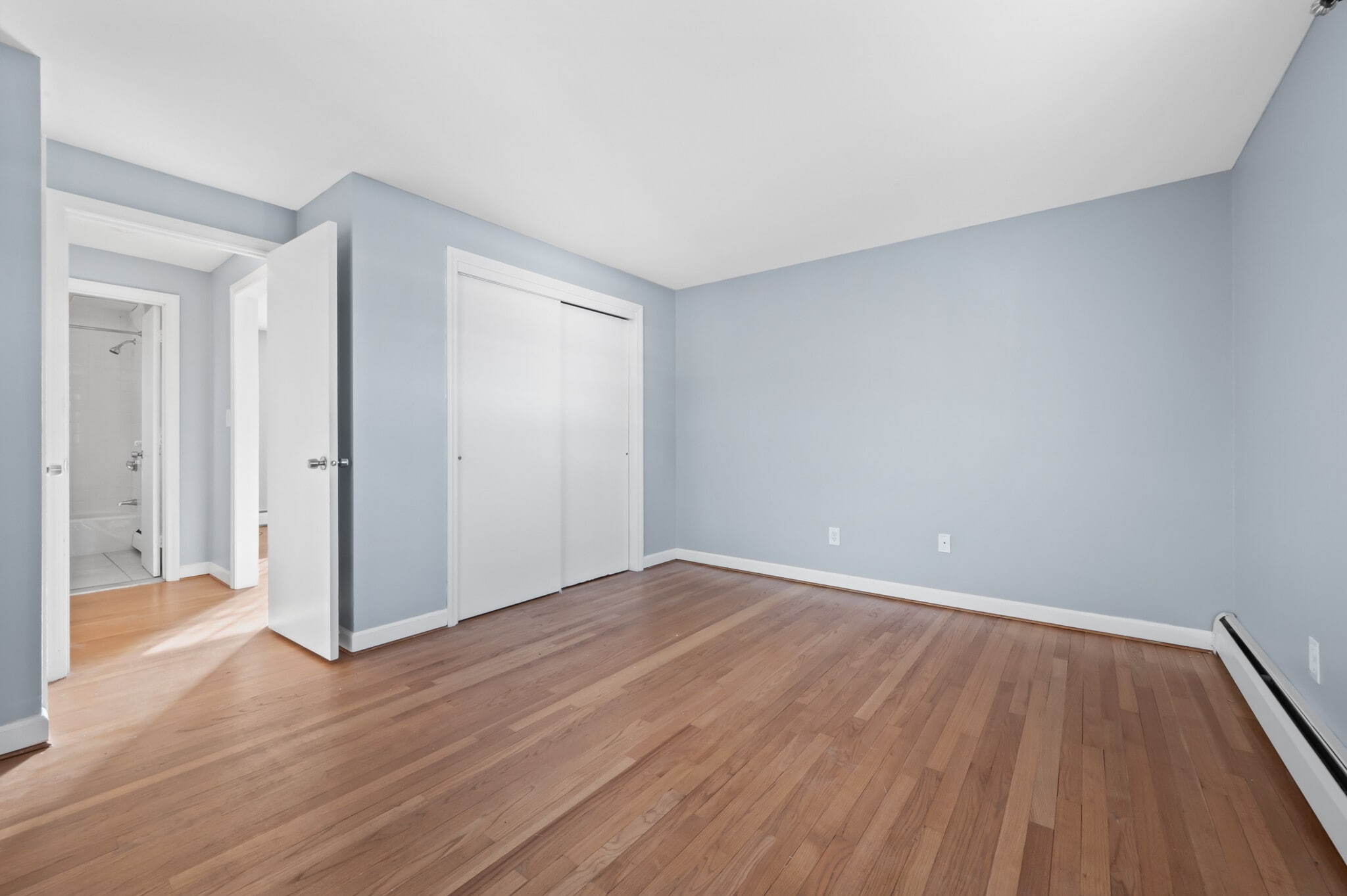 Building Photo - 67 Oak St