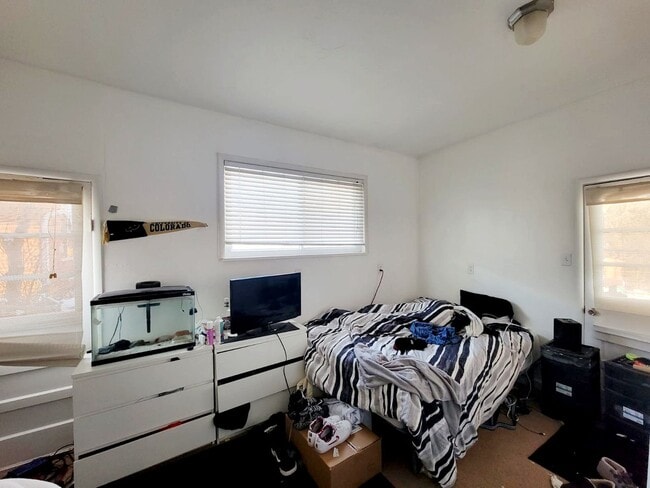 Building Photo - Aug. 2026 Pre-Lease Spacious 5-Bedroom Home in Desirable South Boulder Neighborhood