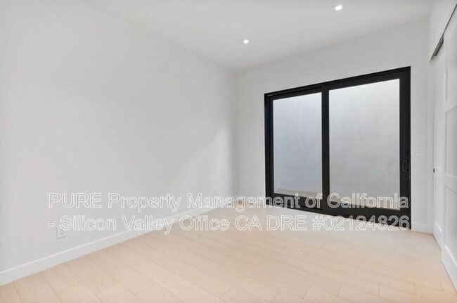 Building Photo - 16108 Mays Ave