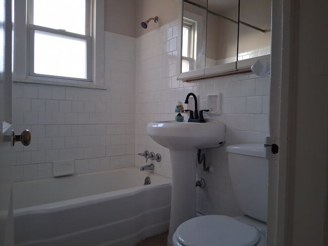Building Photo - 51 Cedarcrest Ave