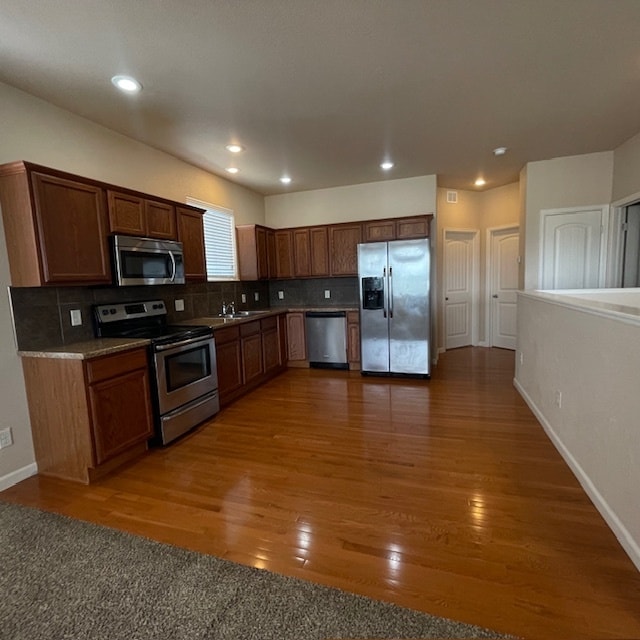 Building Photo - 1415 S Fairdale Ave