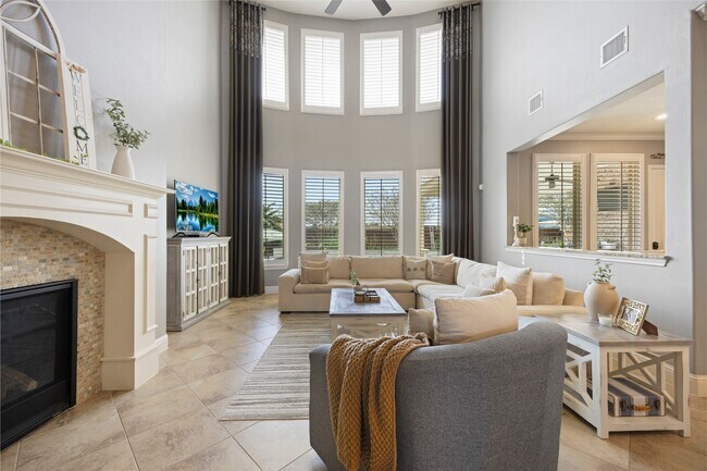 Building Photo - 16817 W Caramel Apple Trail