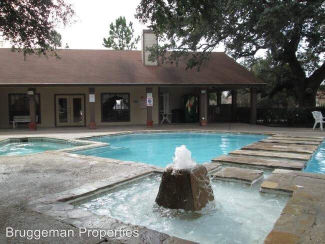 Building Photo - 101 S Twin Creek Dr