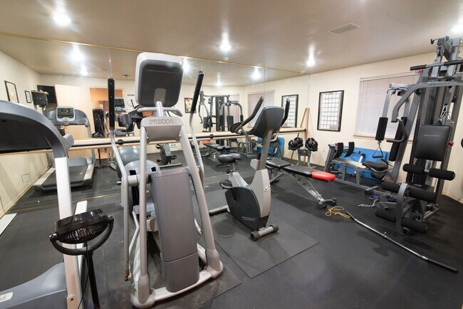 Building Photo - 2bd/2ba Woodinville Condo
