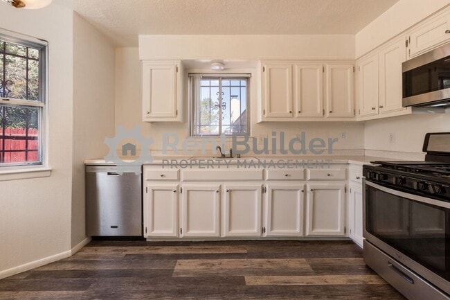 Building Photo - CALL US TODAY AT (505) 808-6467 TO SCHEDULE A CONVENIENT SHOWING