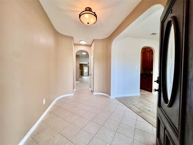Building Photo - 835 E Tide Bay Cir