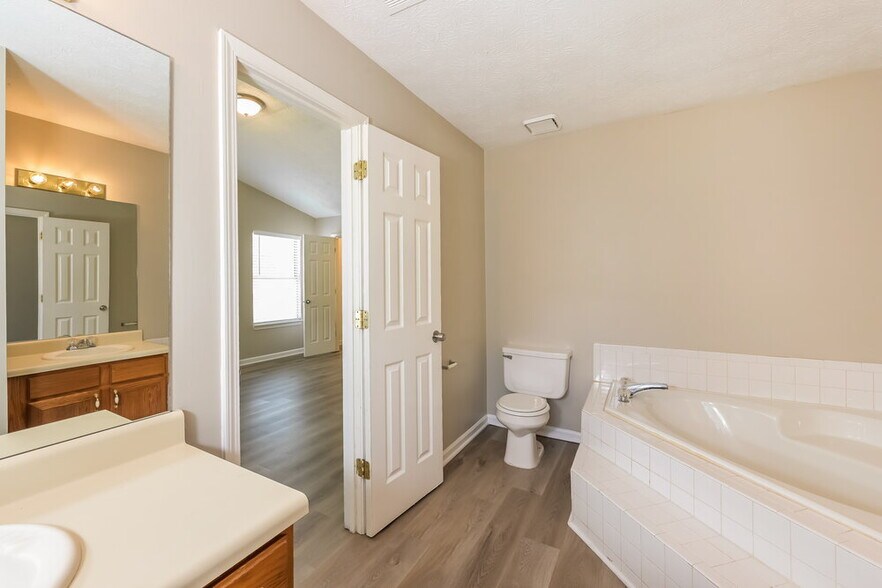 Building Photo - 316 Mill Glen Ct