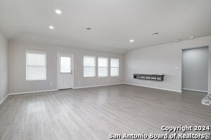 Building Photo - 1924 Heather Glen Dr