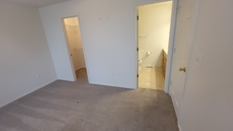 Building Photo - 111 Stonington St