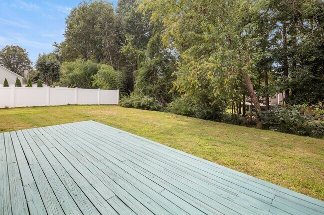 Building Photo - 375 Glensprings Dr