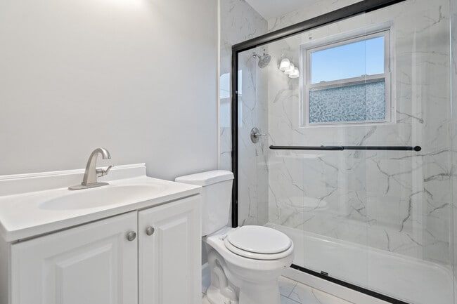 Building Photo - Abigail