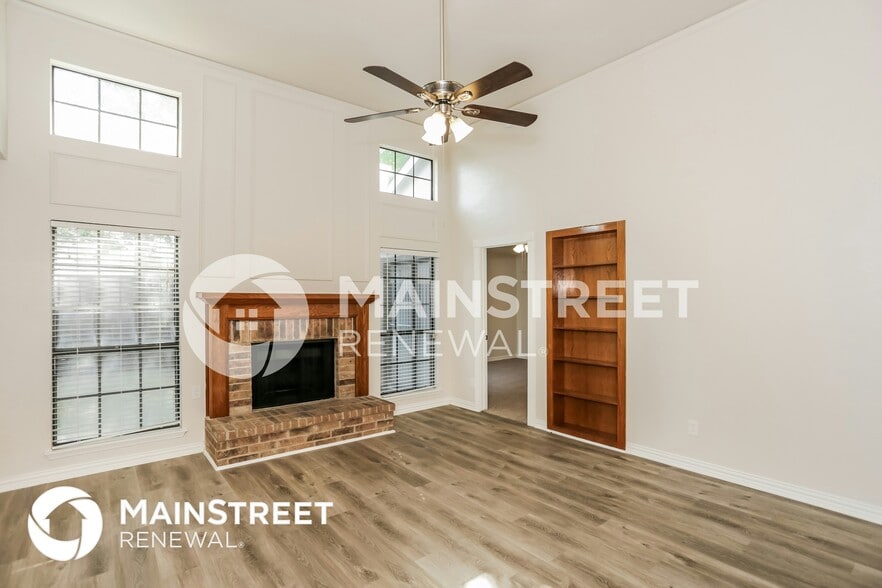 Building Photo - 5311 Pocassett Dr