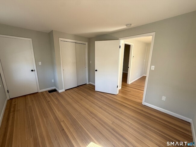 Building Photo - 3 Edgewood St