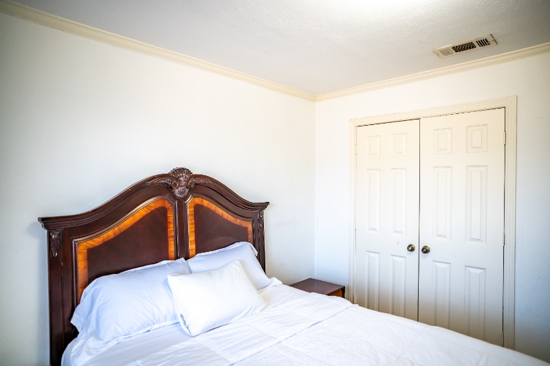 Building Photo - 3706 Bishop Hill Dr