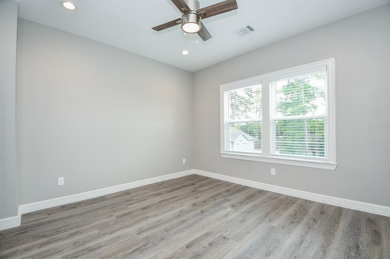 Building Photo - 5262 Ella Blvd