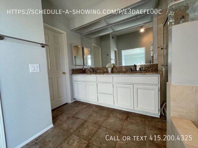 Building Photo - 40659 Kona Ct
